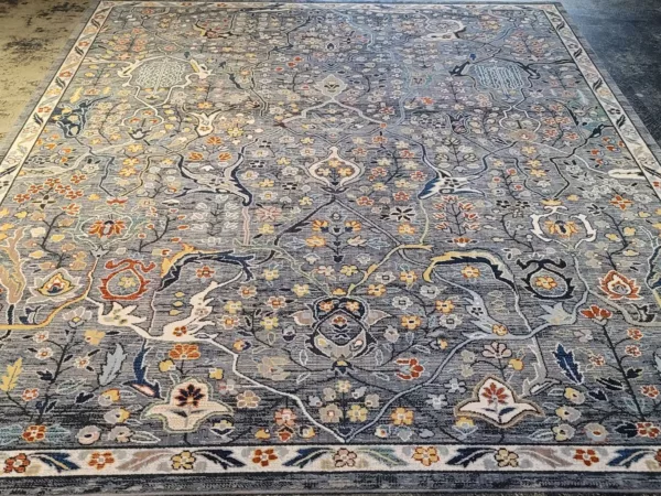 7' 09" x 9' 09" Wool Rug